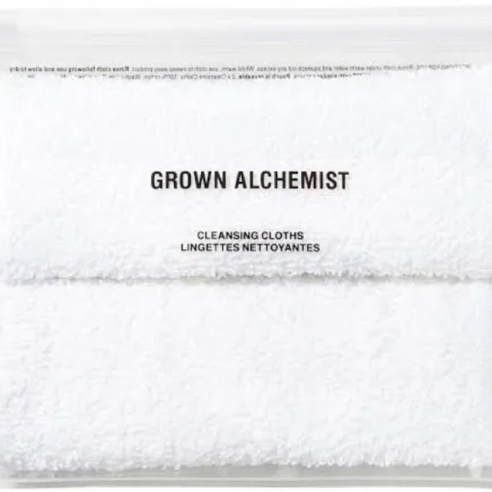 Grown Alchemist White Cleansing Cloths with grown alchemist cosmetics bag